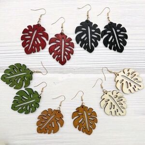 Wooden Leaf Earrings Set 5pk